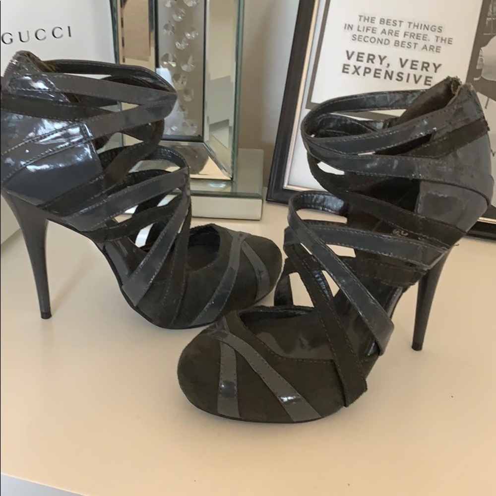 Dark grey pumps